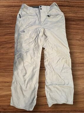 The North Face HyVent Women’s Insulated Waterproof Ski Snow Pants White M